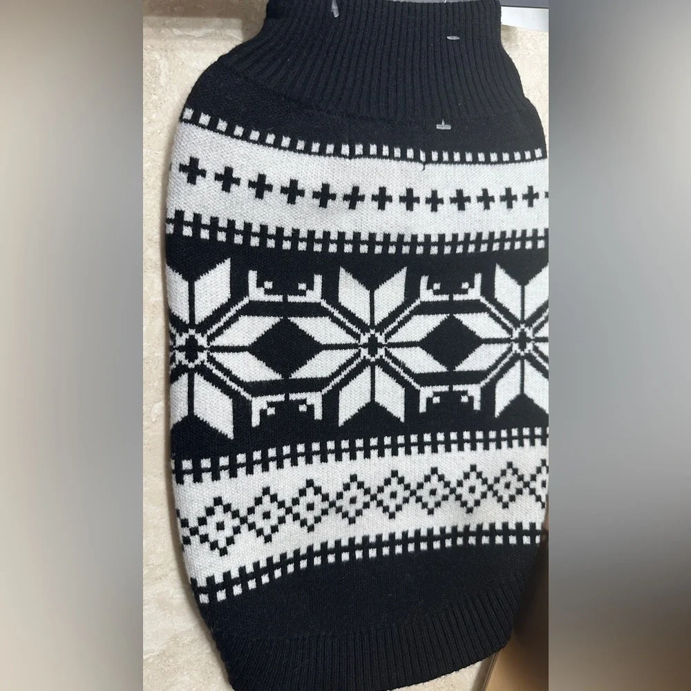 Nicole Miller Sweater Set Black Snowflake Matching Small Dog Sweater NEW large